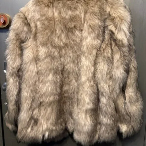 1970s Retro Vintage Inspired 'Leah' Faux Rabbit Fur Coat - Picture 13 of 16